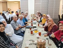 Lebih dari Sekadar Reuni, Alumni SMANSA 82 Makassar Jabodetabek Jadikan Bukber Ajang Berbagi di Sisa Usia