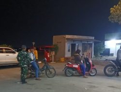 Patroli Malam  Babinsa Amankan Lingkungan Jelang Mudik Lebaran di Cabangbungin